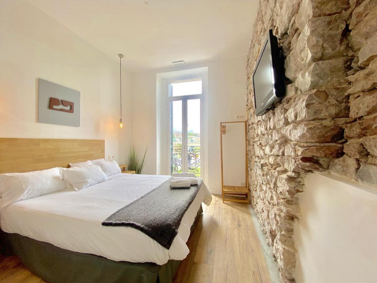 Guest house Mirandoalaconcha 2*